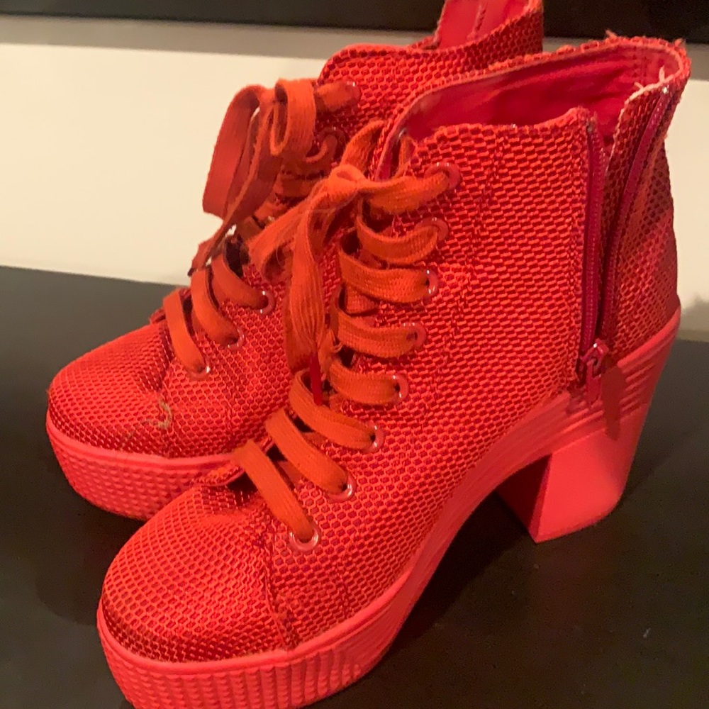 Jeffrey Campbell JC....awesomeness!!😍